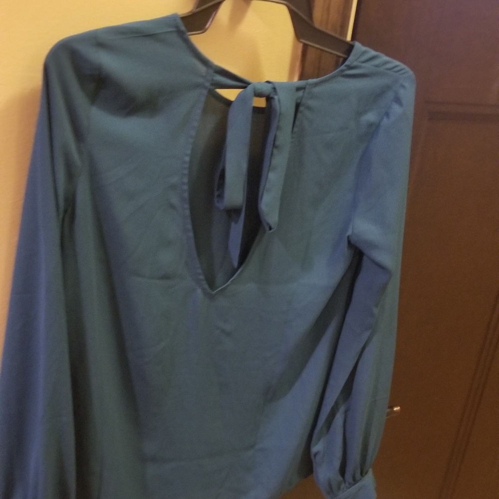 blouse - Picture 2 of 2